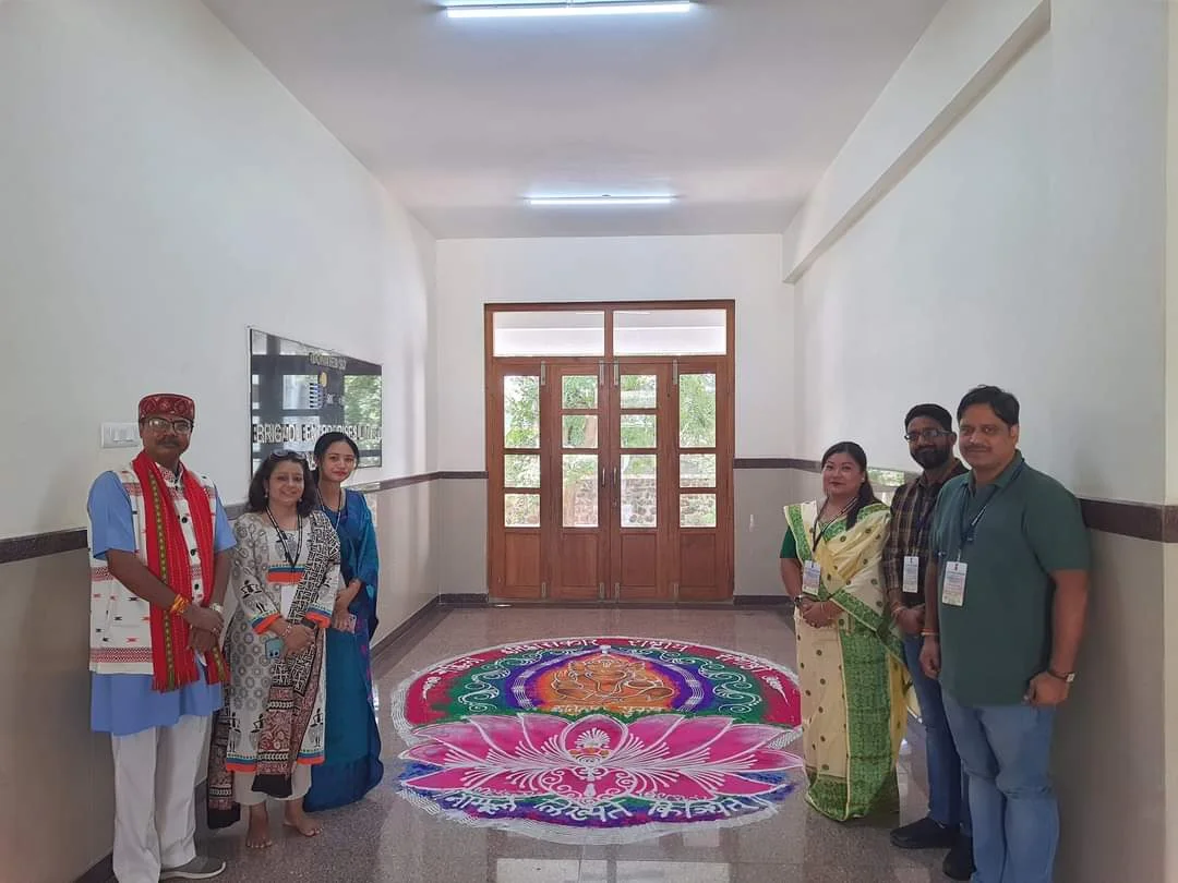 महिला इतिहासकार 16