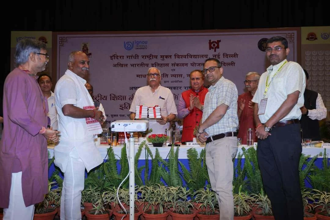 युवा इतिहासकार 10