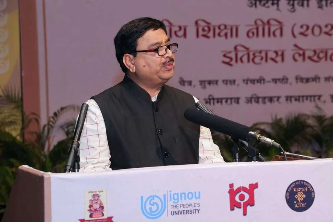 युवा इतिहासकार 9